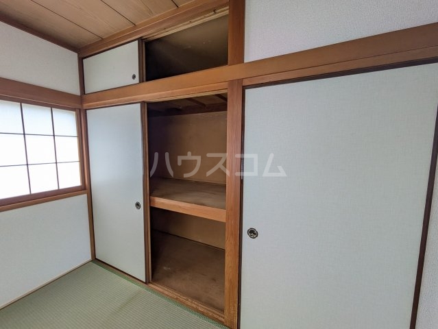 13/30 収納