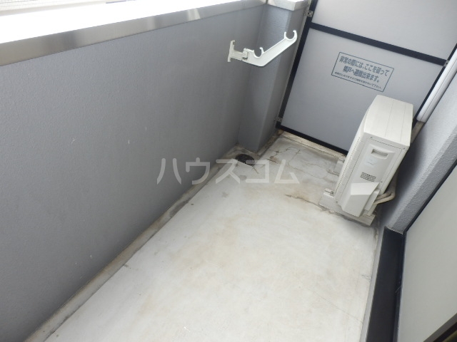 19/25 バルコニー