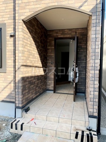 19/28 エントランス