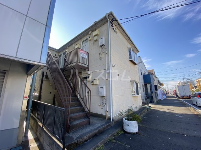 24/30 エントランス