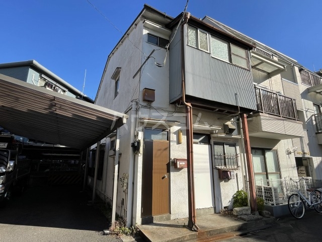 2/30 外観