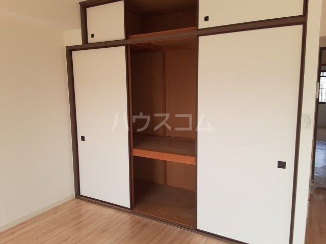 13/30 収納