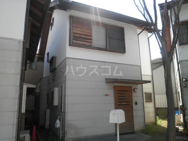 2/5 エントランス