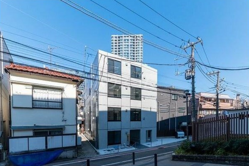 2/4 エントランス