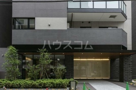 16/22 エントランス