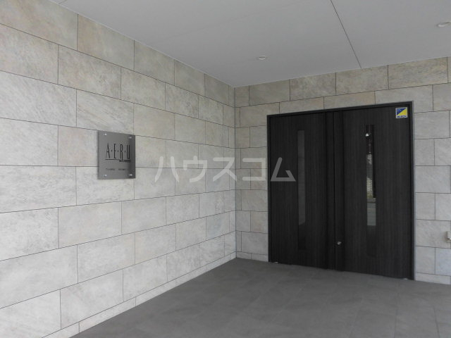 17/28 エントランス