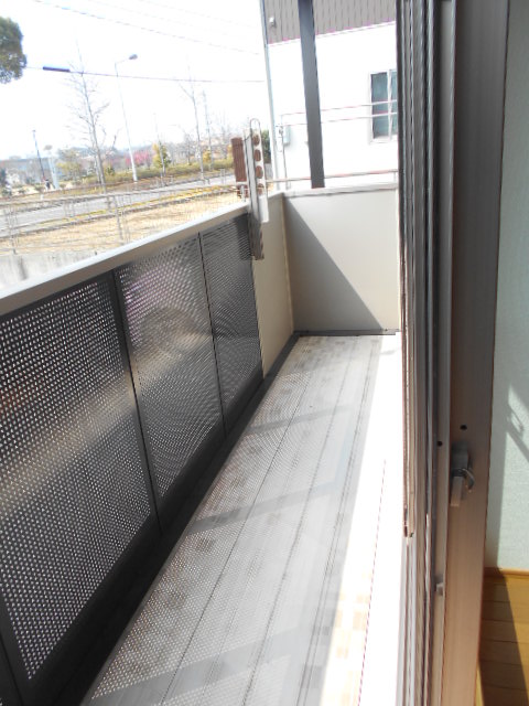 14/28 バルコニー