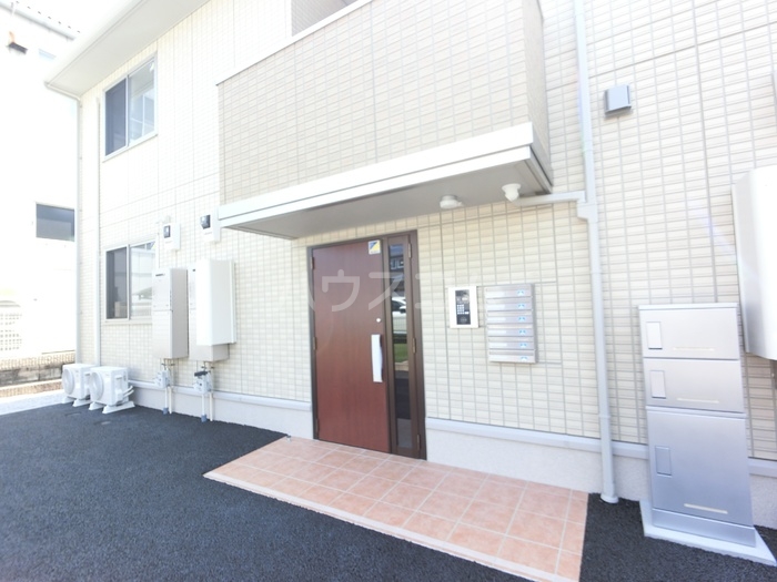 2/5 エントランス