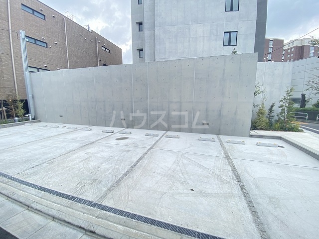 28/30 駐車場