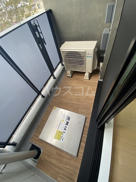 21/30 バルコニー