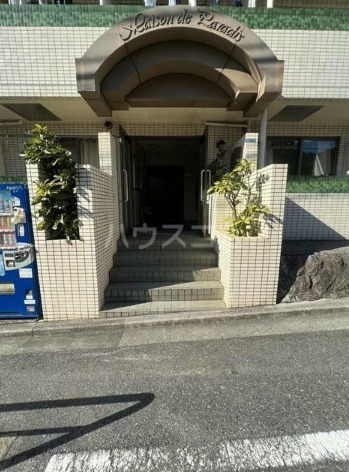 3/7 エントランス