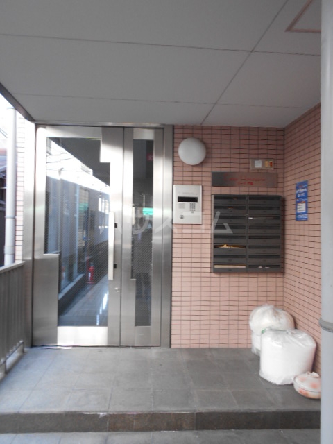 14/22 エントランス