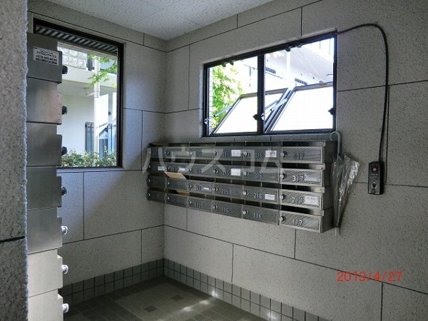 25/30 エントランス