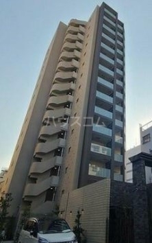 ルジェンテ新宿御苑前の外観