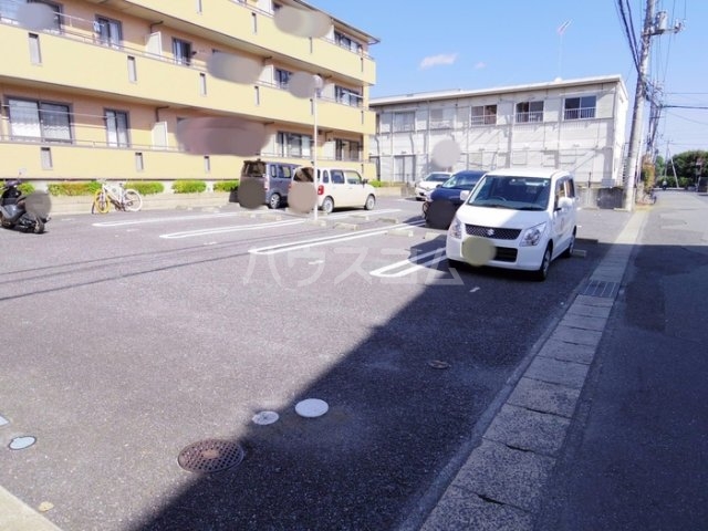 19/20 駐車場