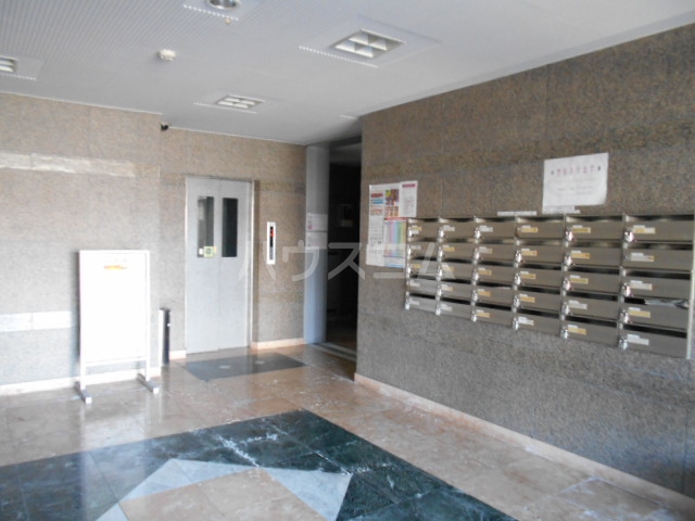 22/26 エントランス