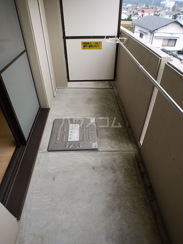 15/27 バルコニー