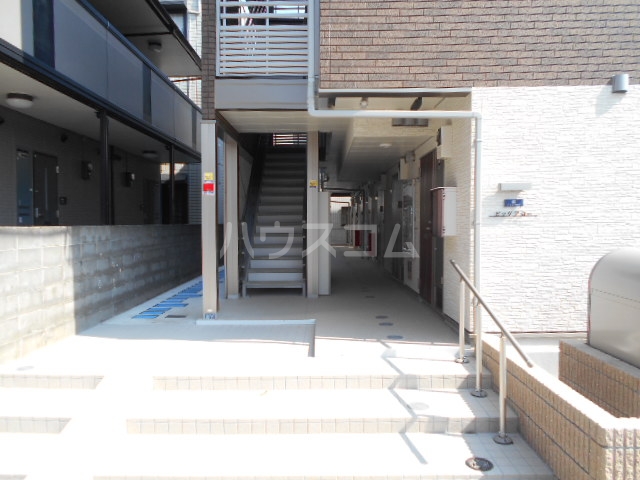 21/26 エントランス