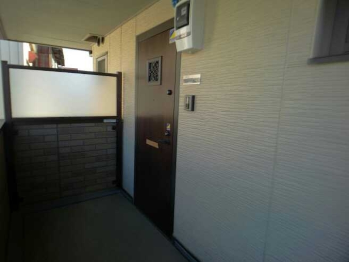 16/28 エントランス