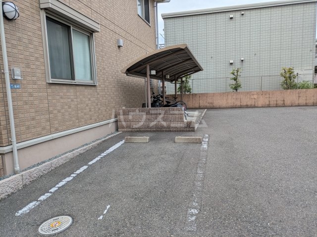 23/30 駐車場