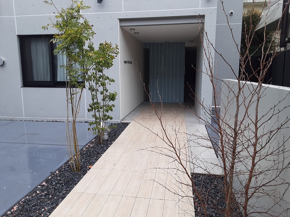 29/30 エントランス