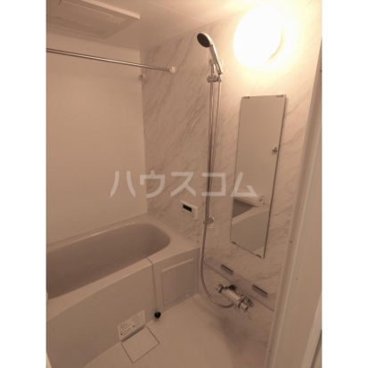 17/30 浴室