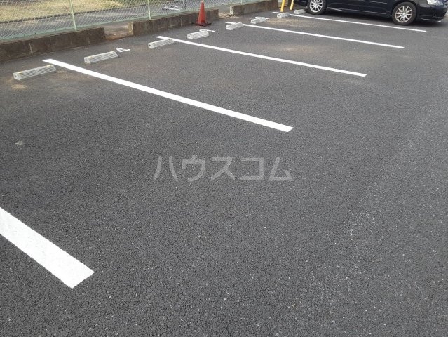 2/6 駐車場
