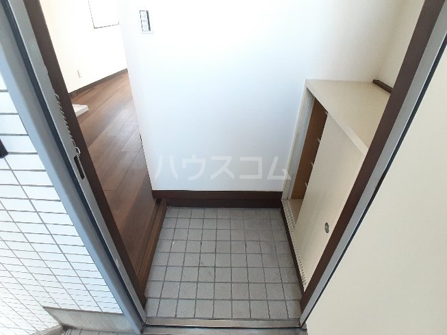22/30 エントランス