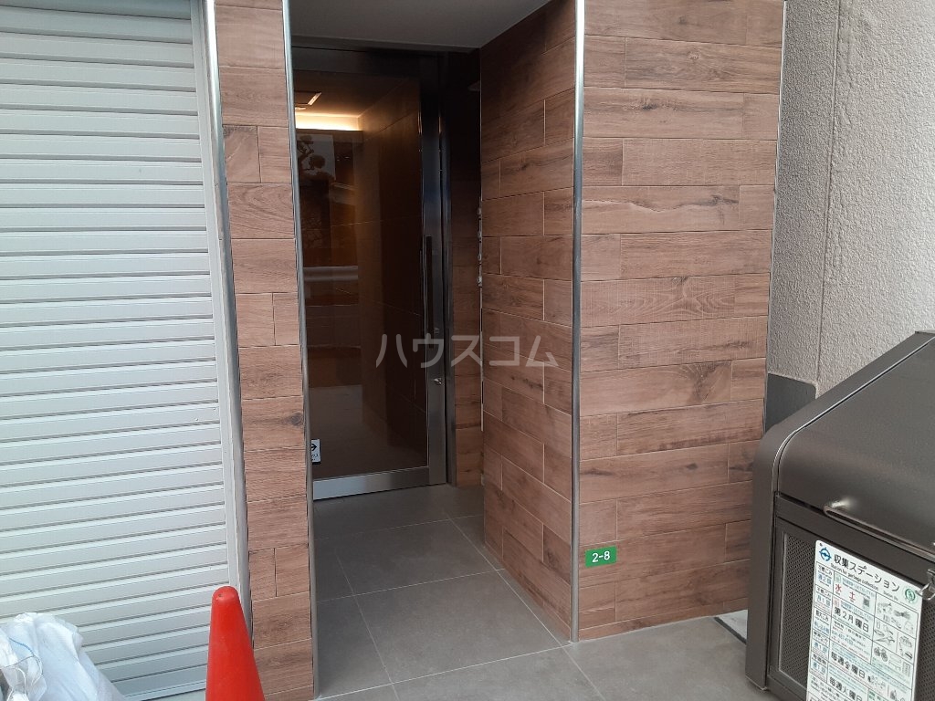 29/30 エントランス