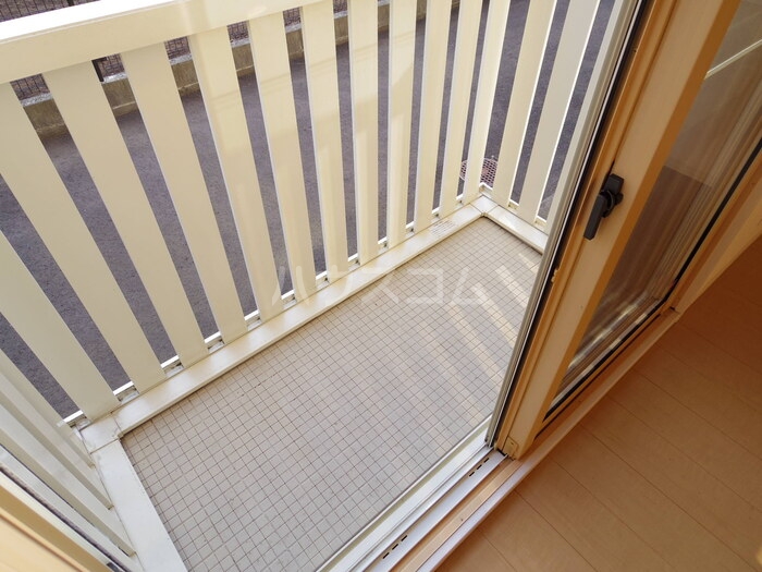 13/21 バルコニー