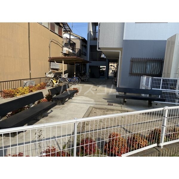 3/4 エントランス