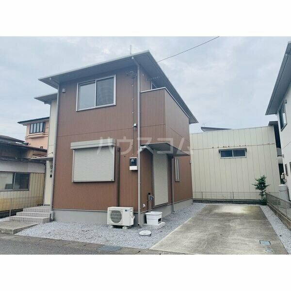 2/7 駐車場