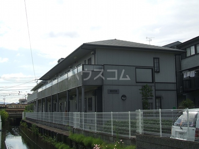 2/10 外観