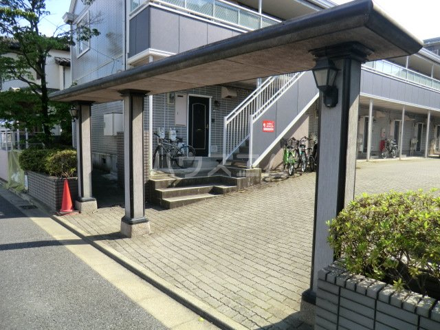 20/28 エントランス