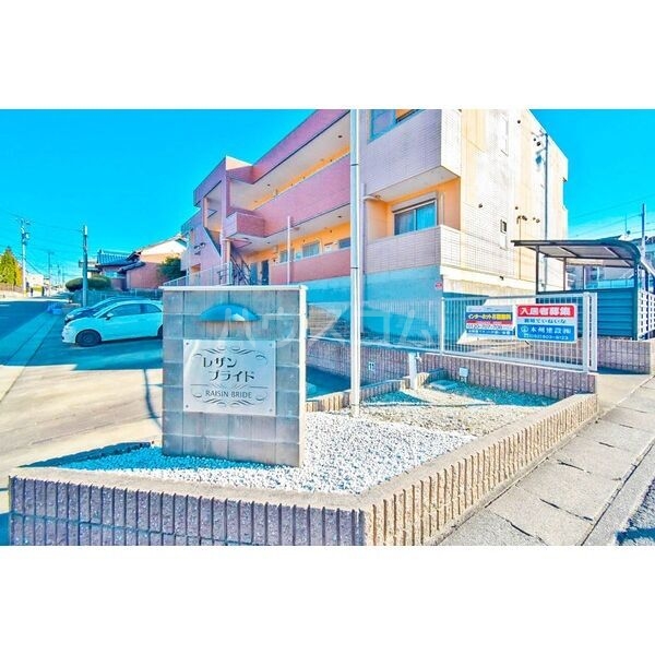 14/25 エントランス