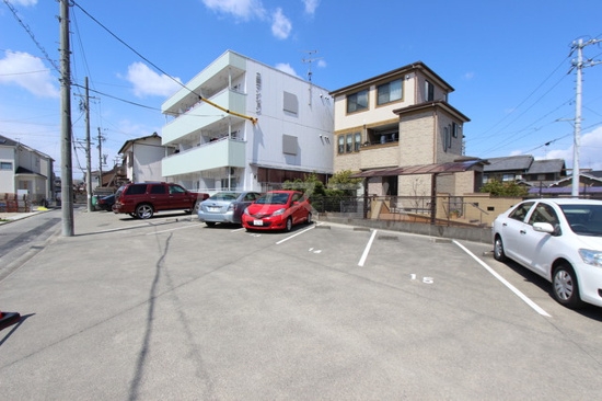 15/22 駐車場