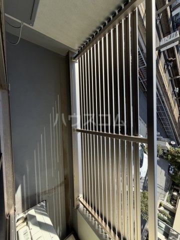 23/30 バルコニー