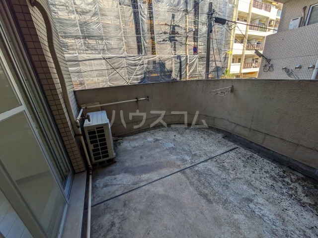 20/28 バルコニー