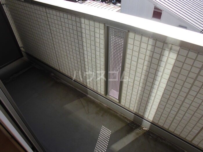 13/23 バルコニー