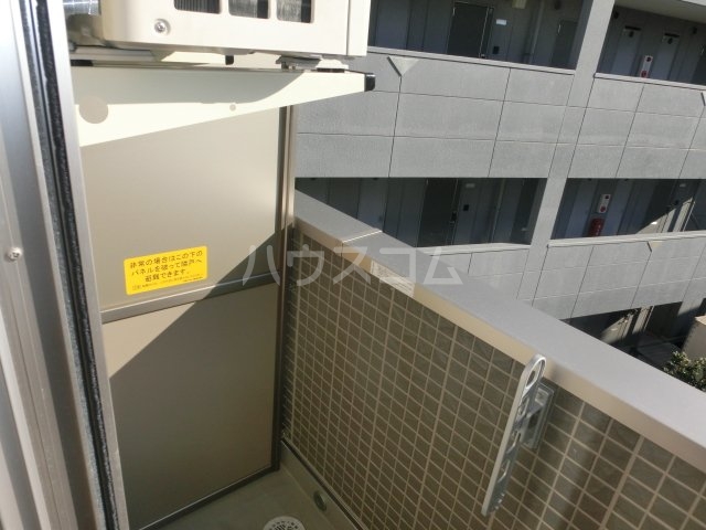 20/30 バルコニー