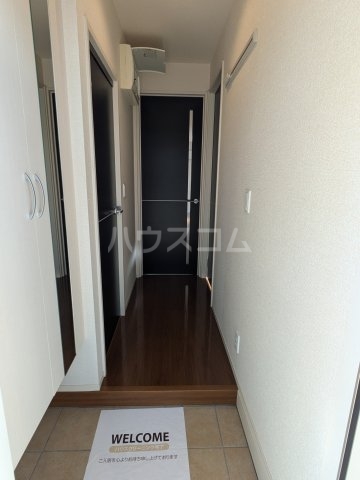 13/29 玄関
