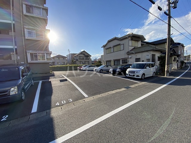 17/27 駐車場