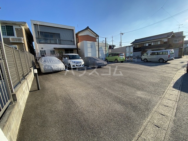 2/10 駐車場
