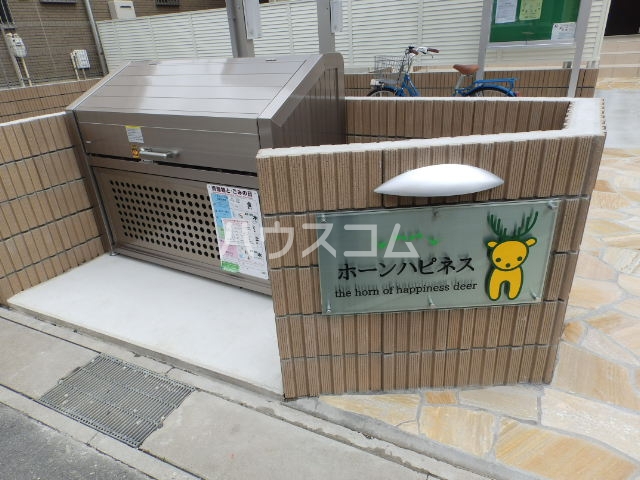 28/30 エントランス