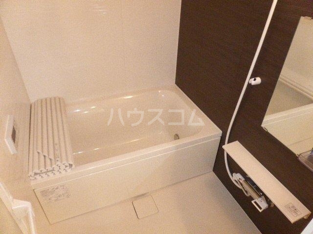 13/30 浴室