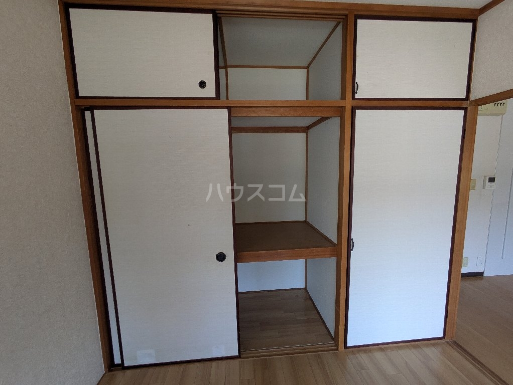 13/30 収納