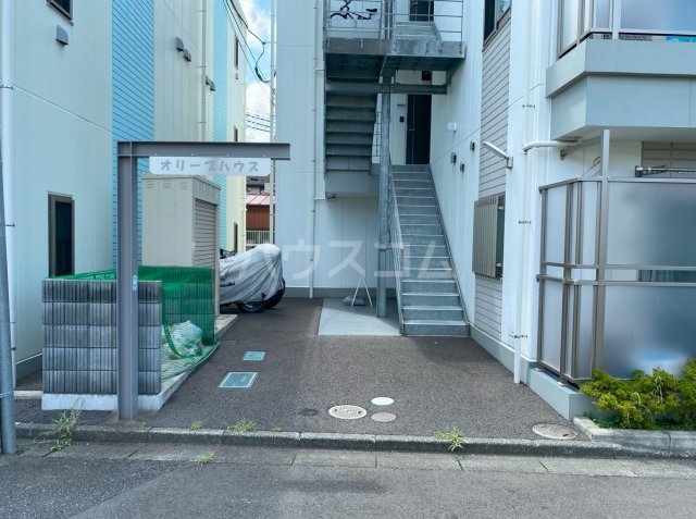 3/4 エントランス