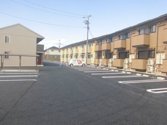 17/30 駐車場