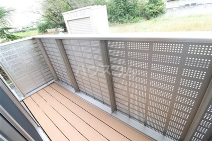 19/28 バルコニー