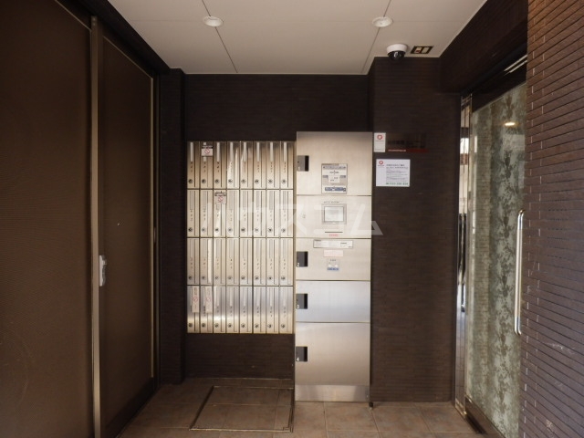 22/24 エントランス